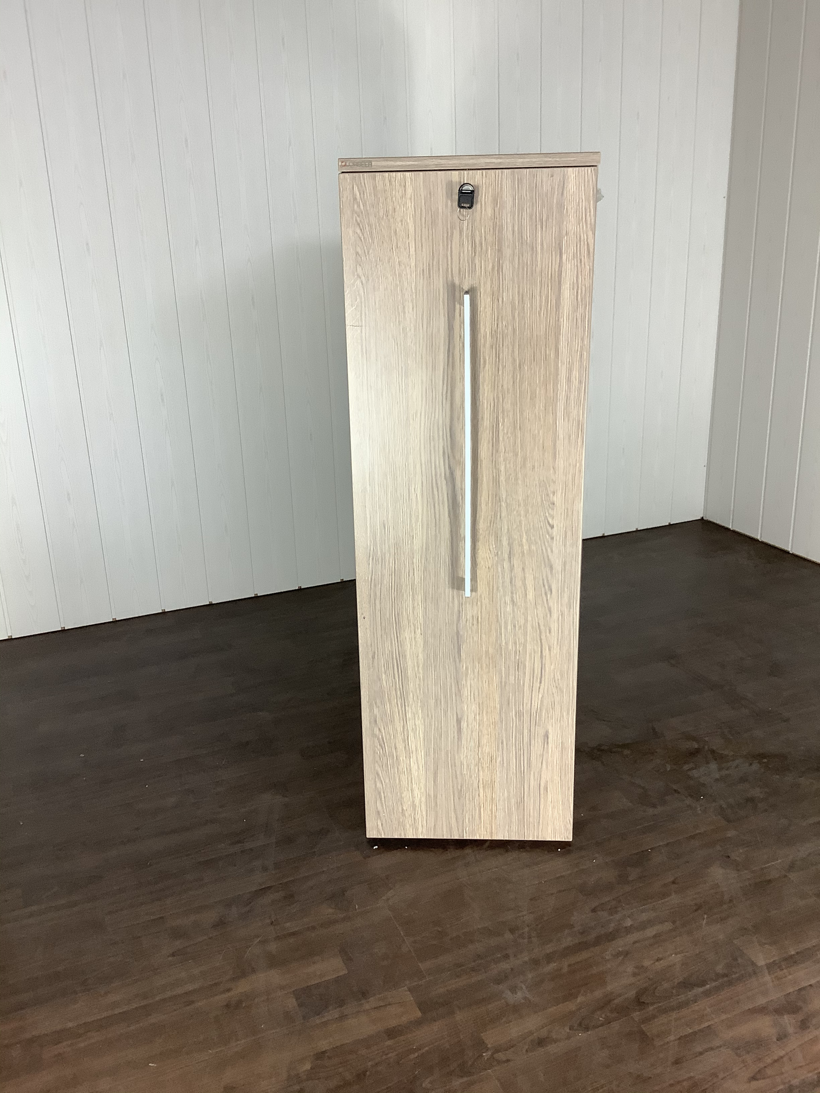 Aktenschrank Lorbeer 3OH ausziehbar in Walnuß 40 x 80 cm Höhe 125 cm 