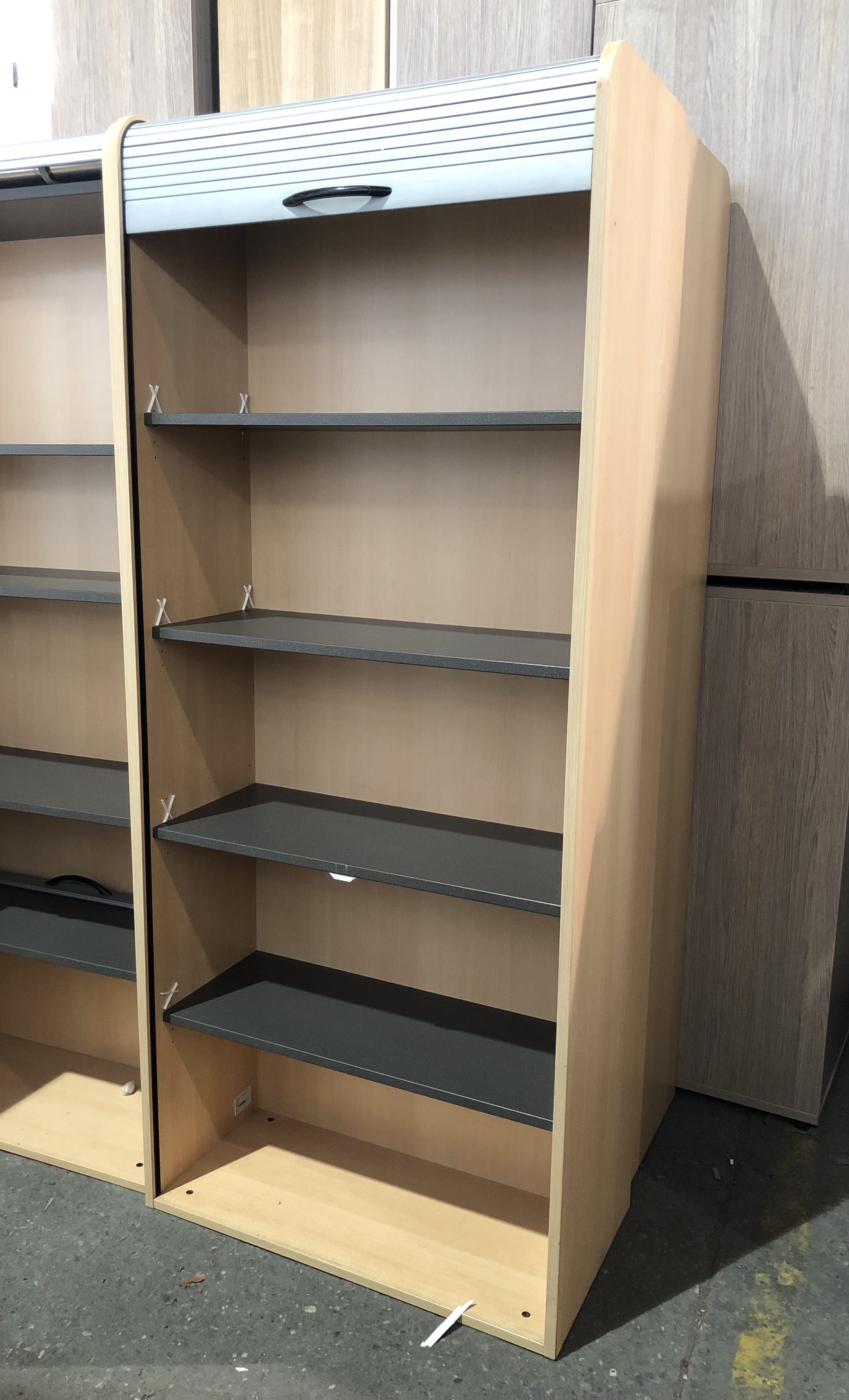 Aktenschränke & Regale / bueromoebel-outlet.at