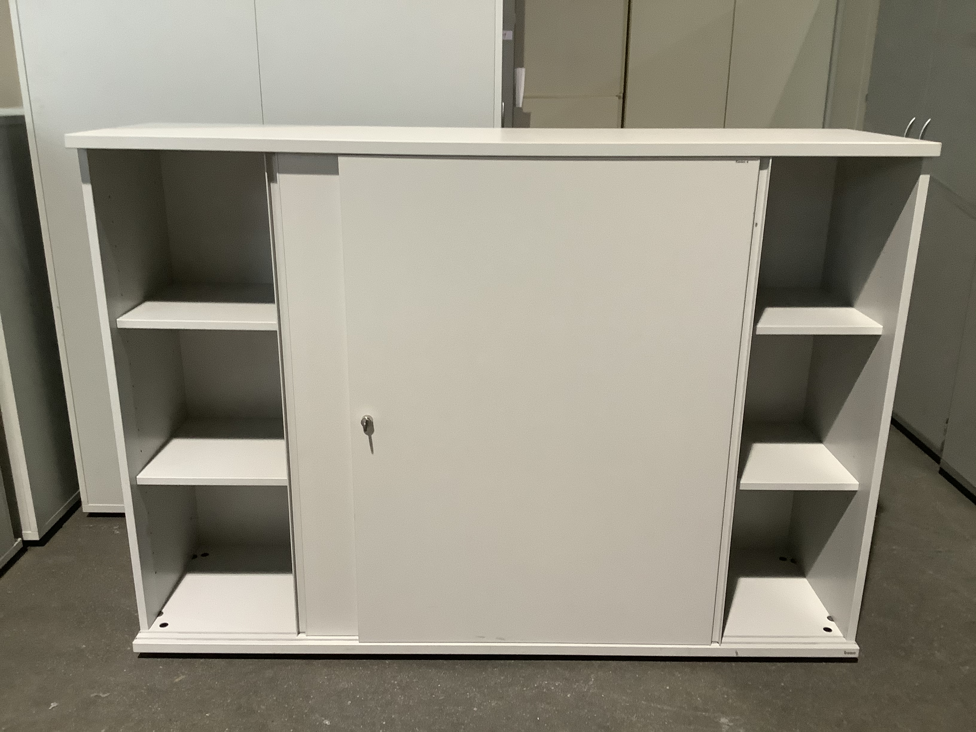 Aktenschränke & Regale / bueromoebel-outlet.at