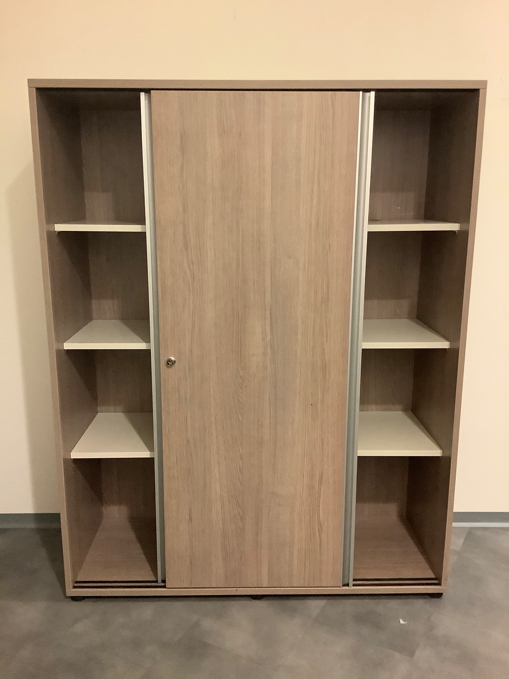 Aktenschränke & Regale / bueromoebel-outlet.at