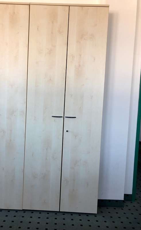 Aktenschränke & Regale / bueromoebel-outlet.at