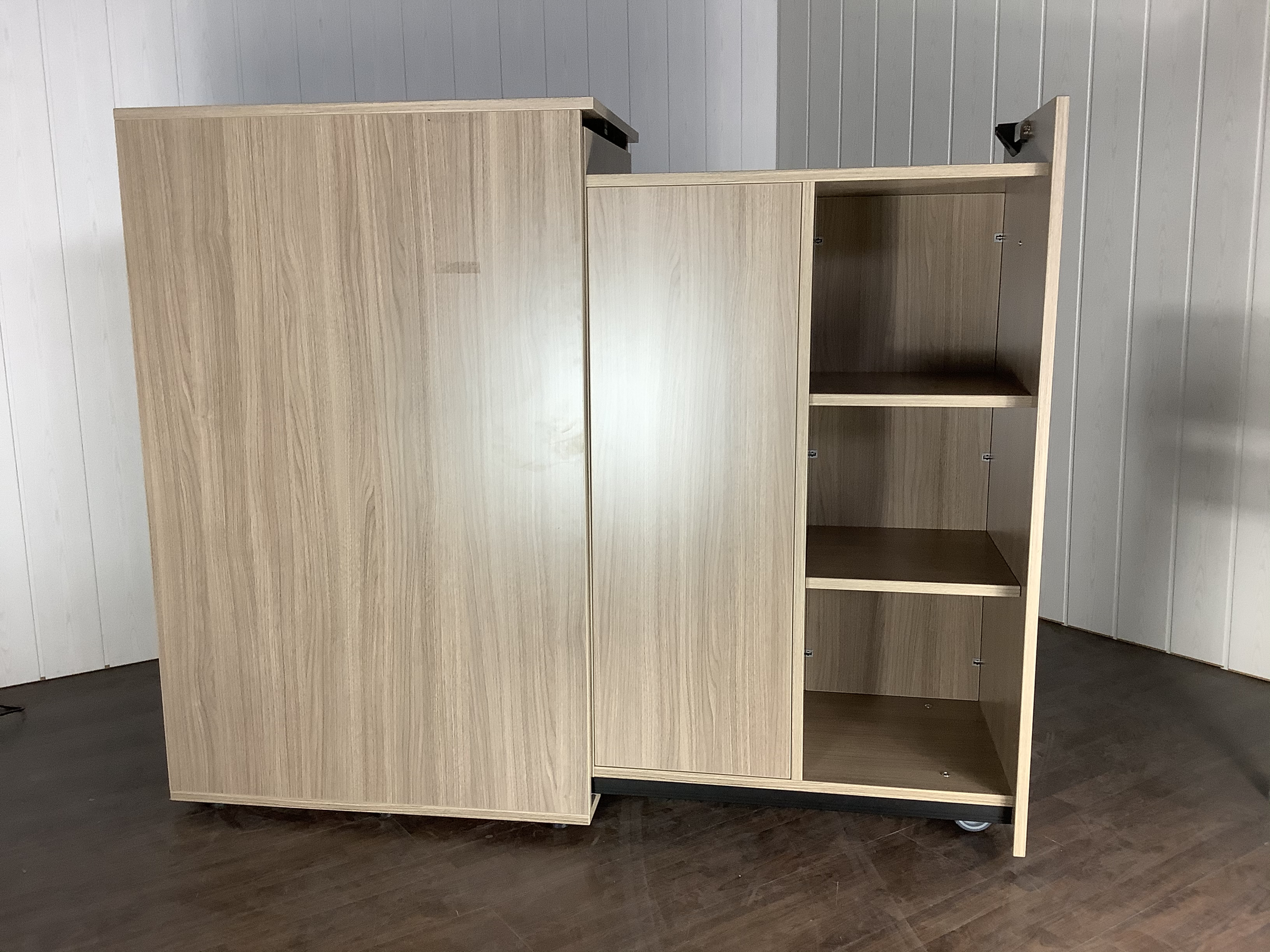 Aktenschrank  in Walnuss ausziehbar 50 x 80 cm Höhe 123 cm