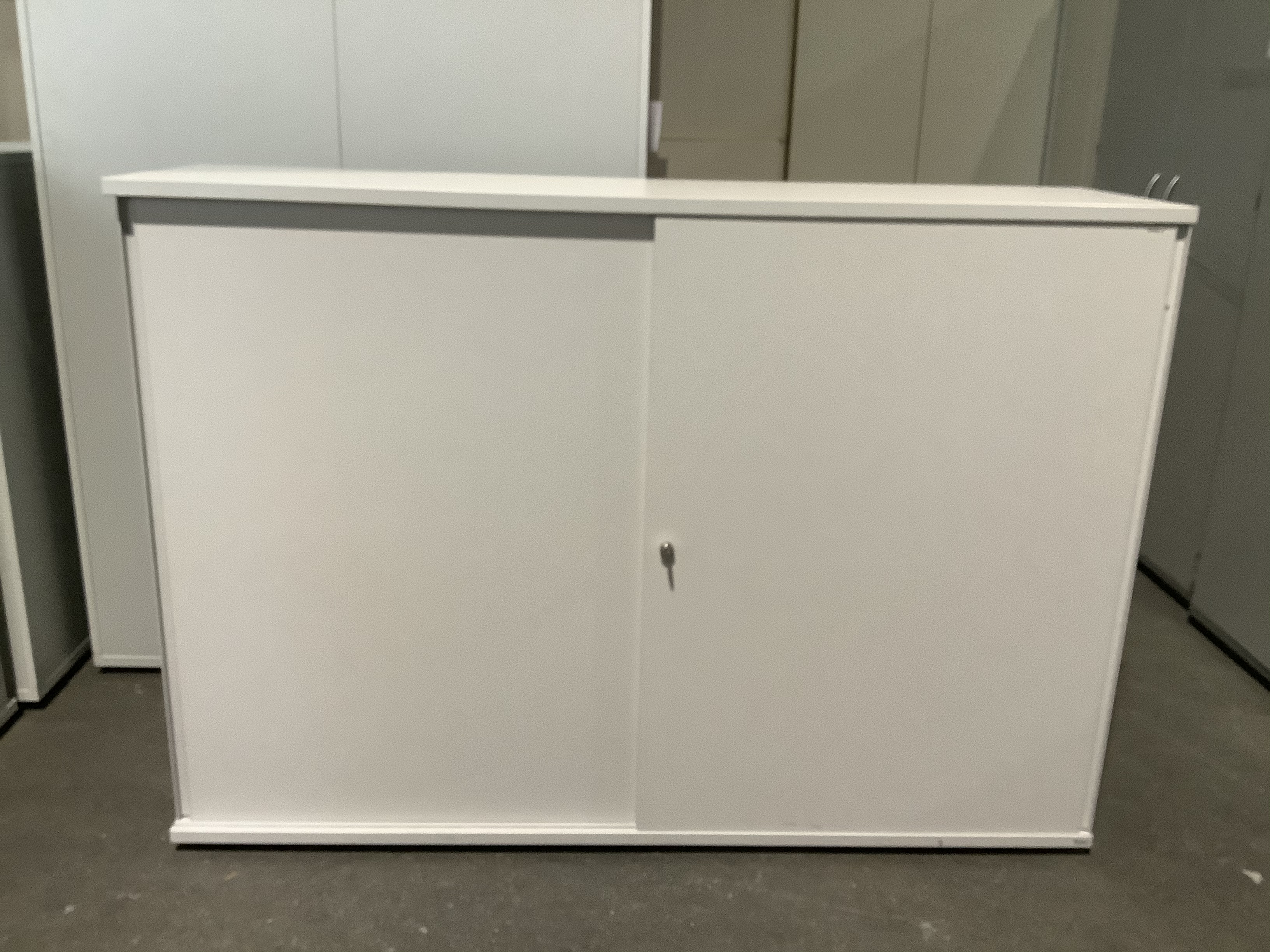 Aktenschränke & Regale / bueromoebel-outlet.at