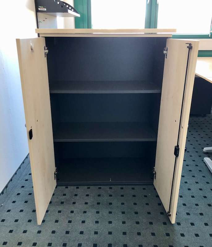 Aktenschränke & Regale / bueromoebel-outlet.at