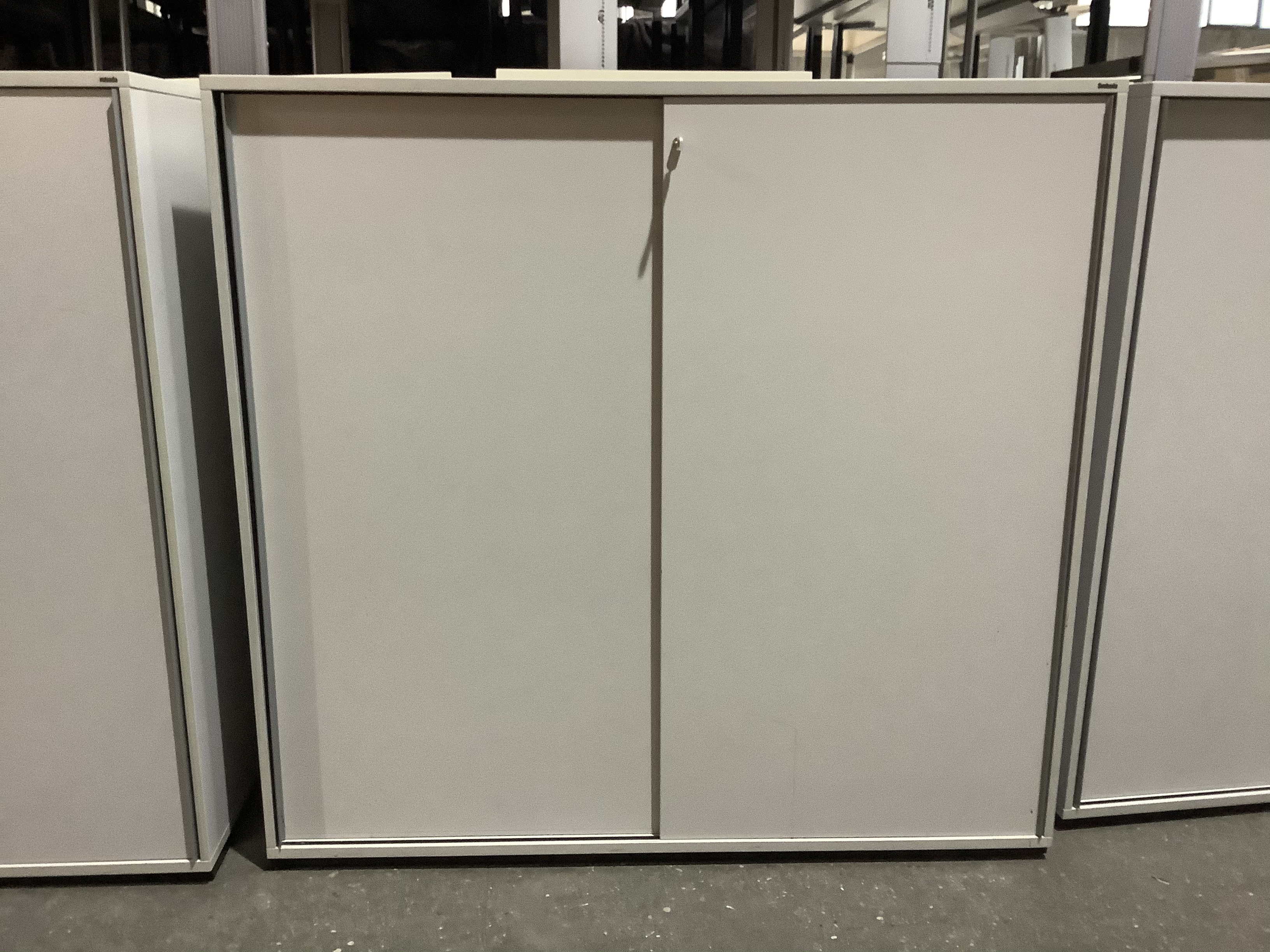 Aktenschränke & Regale / bueromoebel-outlet.at