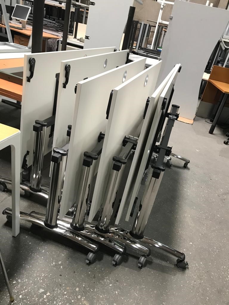 Schreibtische / bueromoebel-outlet.at