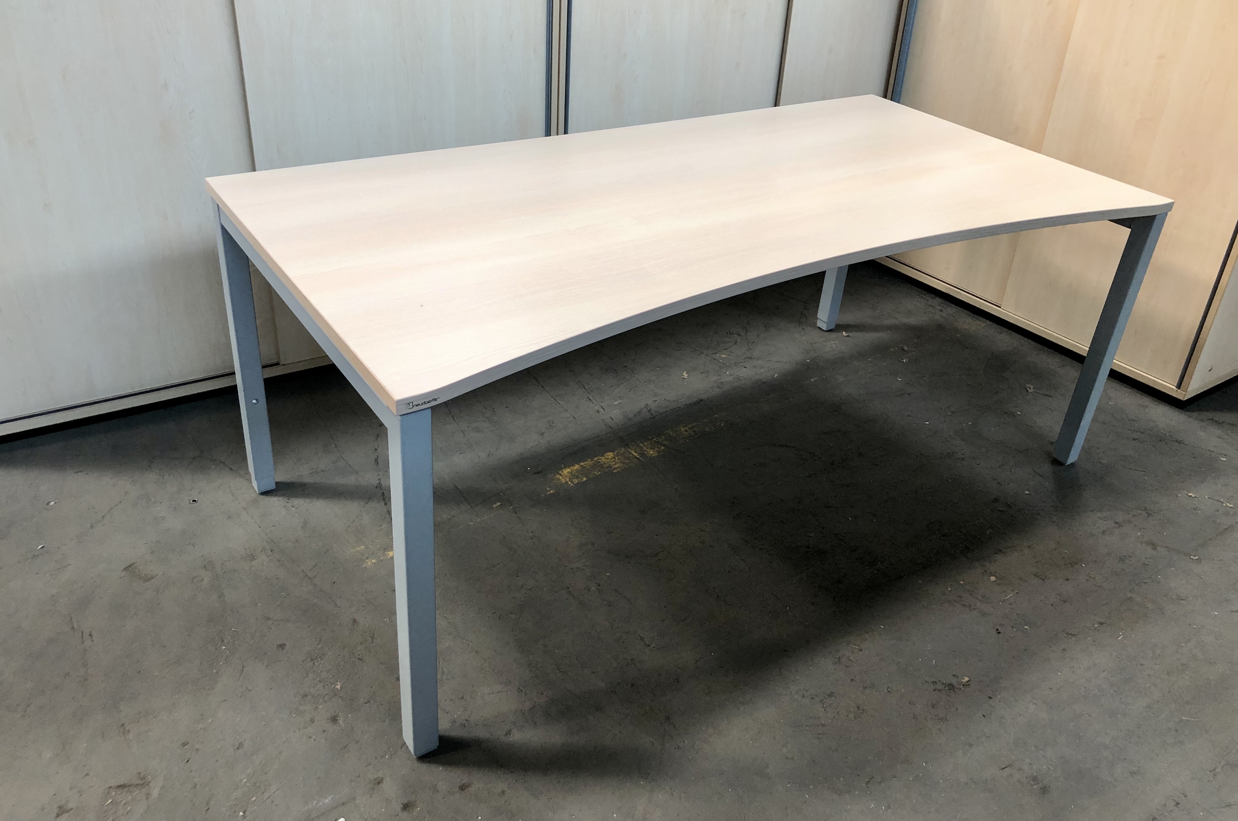 Schreibtische / bueromoebel-outlet.at