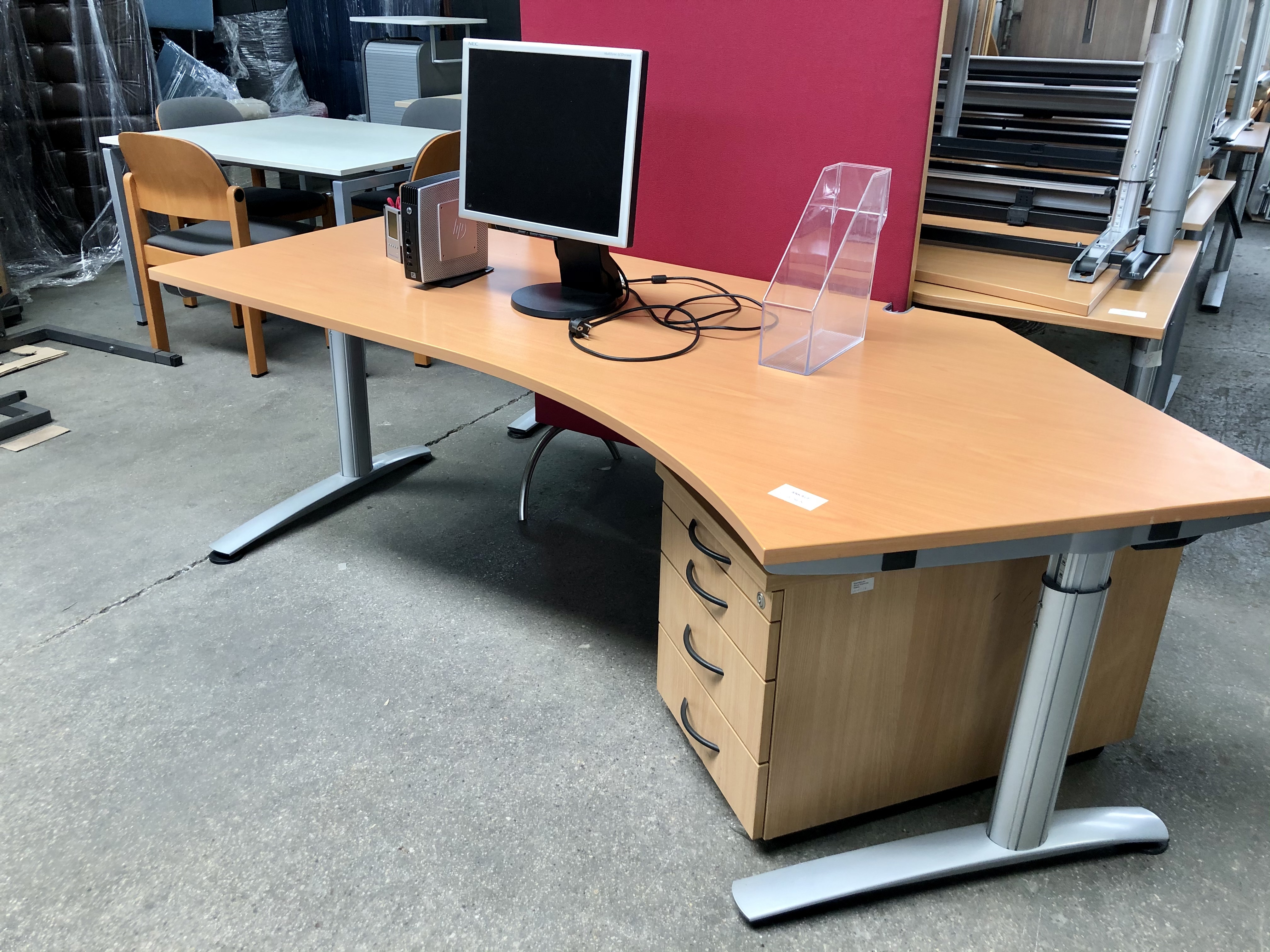 Schreibtische / bueromoebel-outlet.at