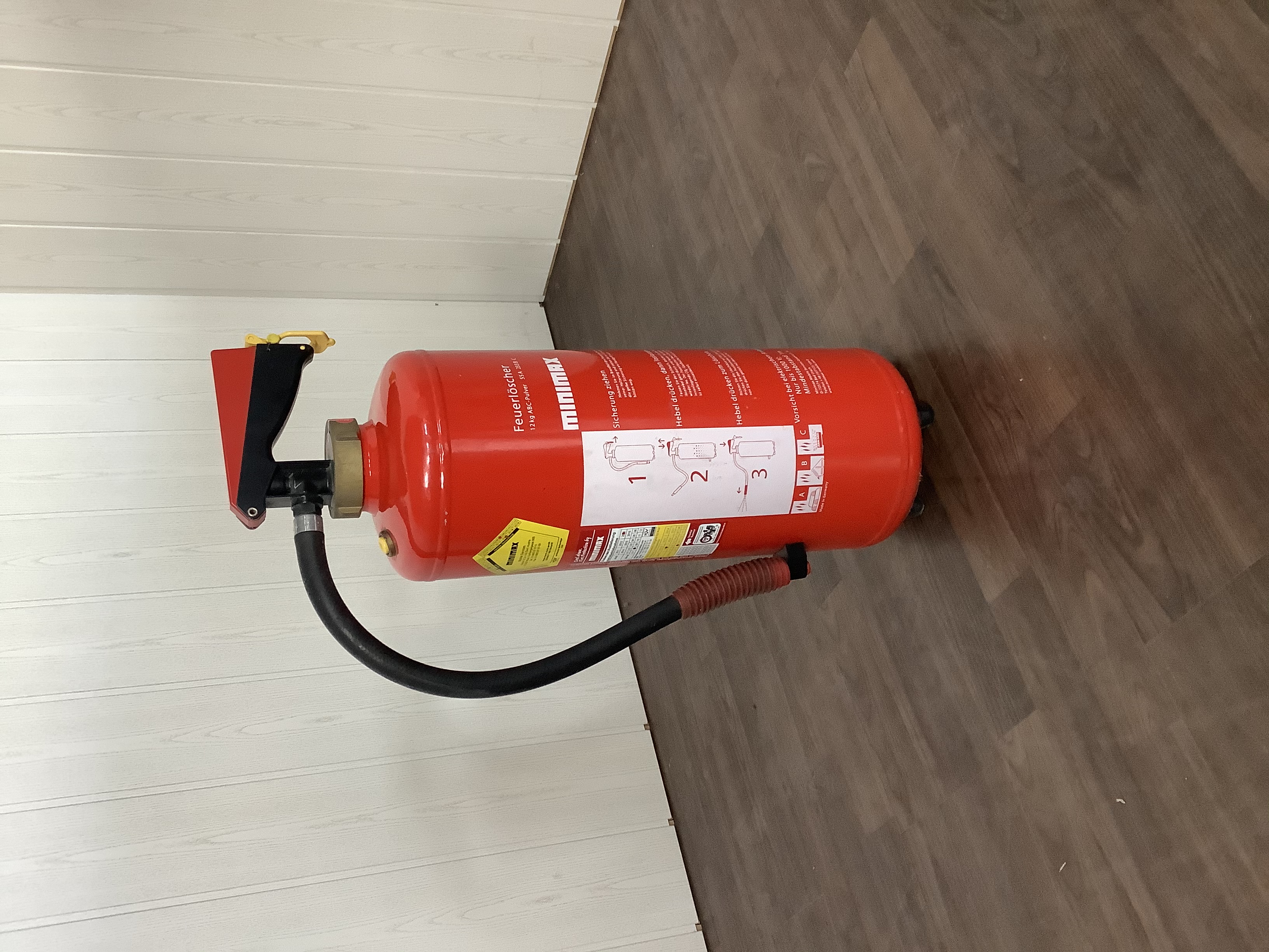 Sonstiges / bueromoebel-outlet.at